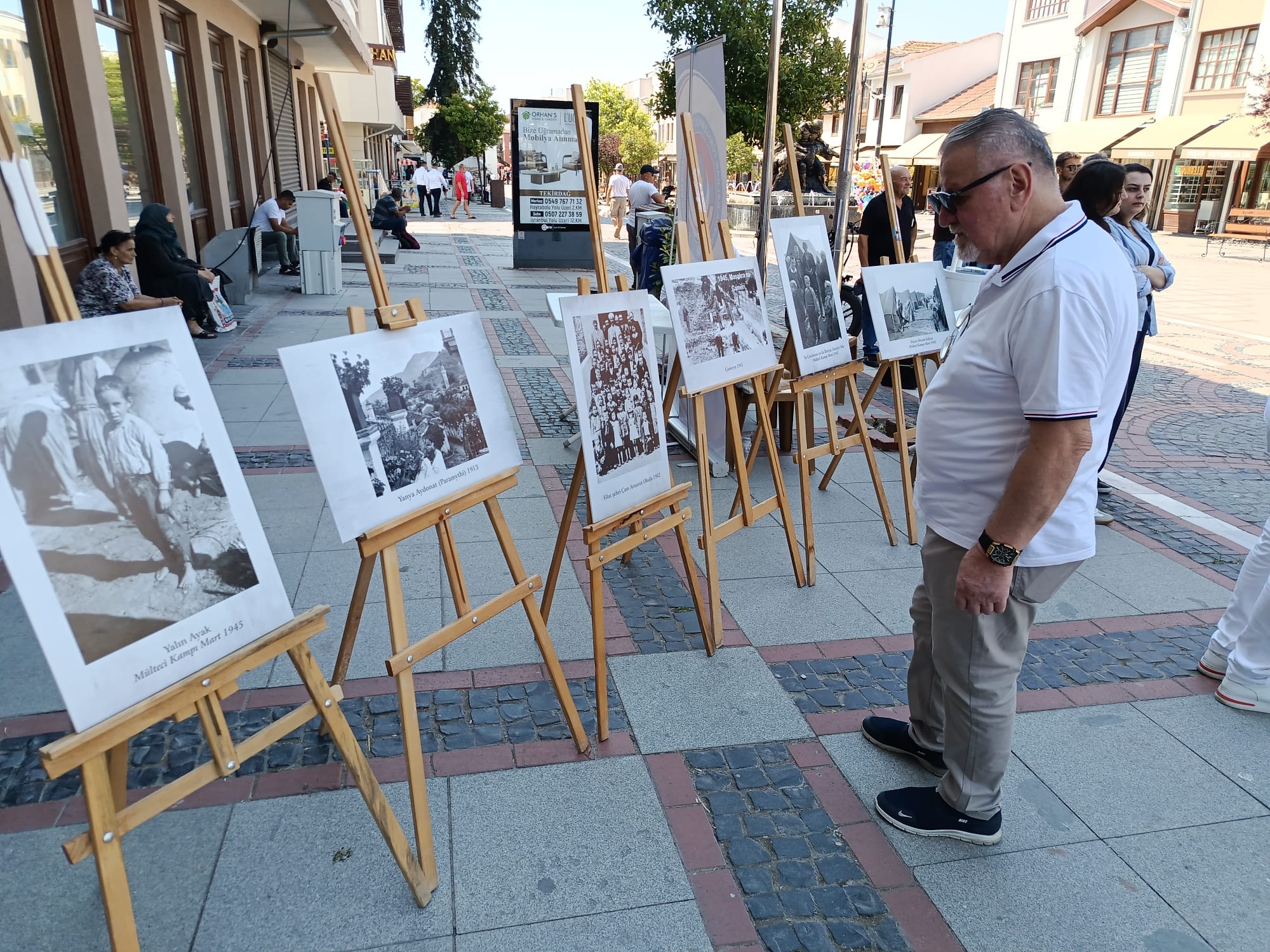 Yunanistan'ın kuzeybatısında 1944-1945 yılları arasında binlerce Müslüman Arnavut'un katledilmesiyle sonuçlanan Çamerya Katliamı’nın 82’nci yıl dönümü kapsamında Edirne’de anlamlı bir sergi açıldı.
